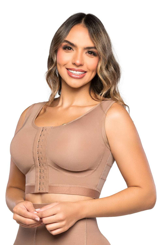 - Brasier postquirúrgico SMI03035 con broches múltiples
- Vista trasera de bra moldeador con cobertura alta
- Diseño sin costuras con soporte completo para busto y espalda